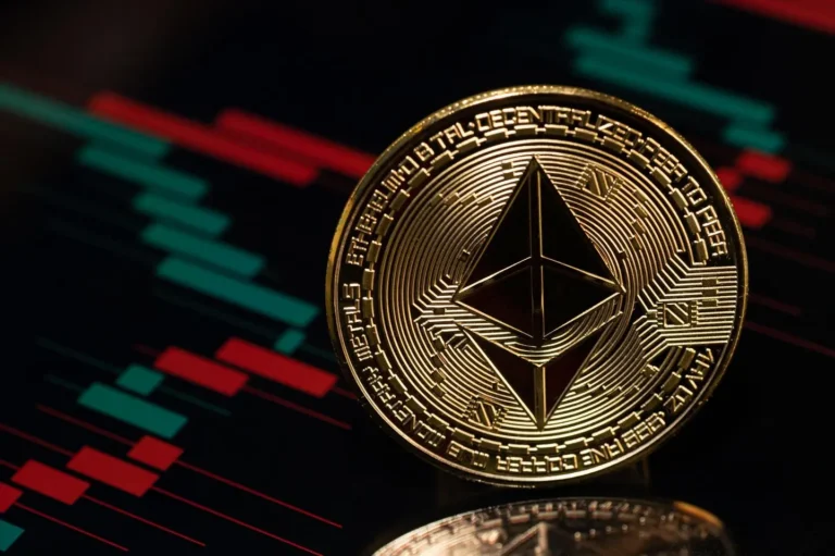Volume on the first day of the Ethereum ETF is $600M.